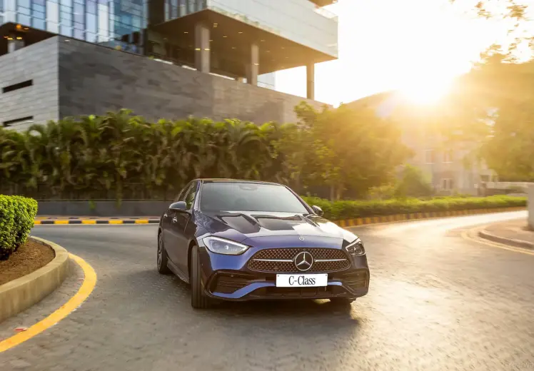 cclassmercedesbenzcclassrightfrontthreequarter